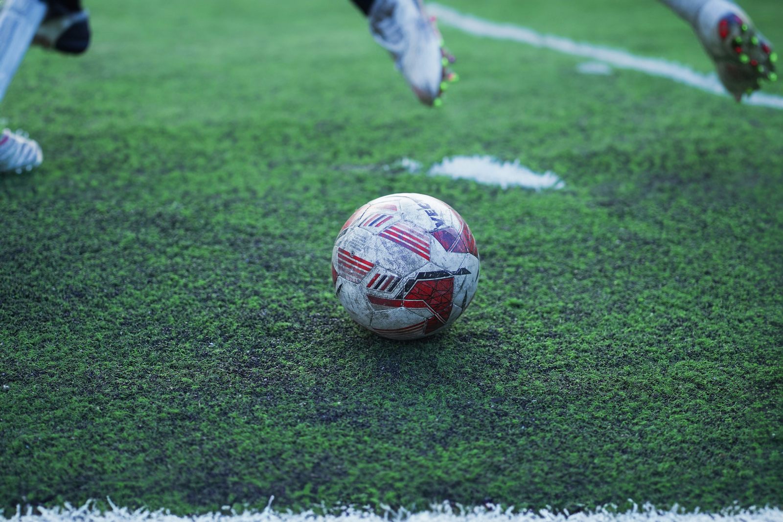 3-1逆转！利雅得胜利夺12连胜+2分领跑 41岁C罗失点 获全队最低分｜必一体育首页 — 封面配图